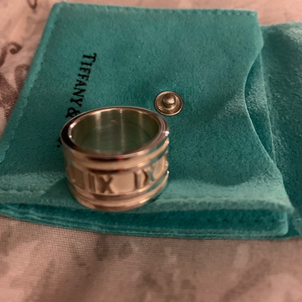 Tiffany atlas ring